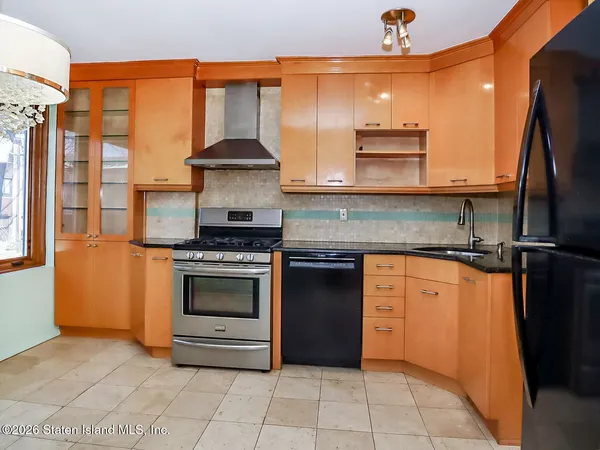 $744,999 | 116 Dogwood Lane | Grasmere
