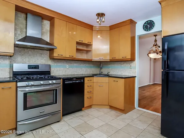 $744,999 | 116 Dogwood Lane | Grasmere