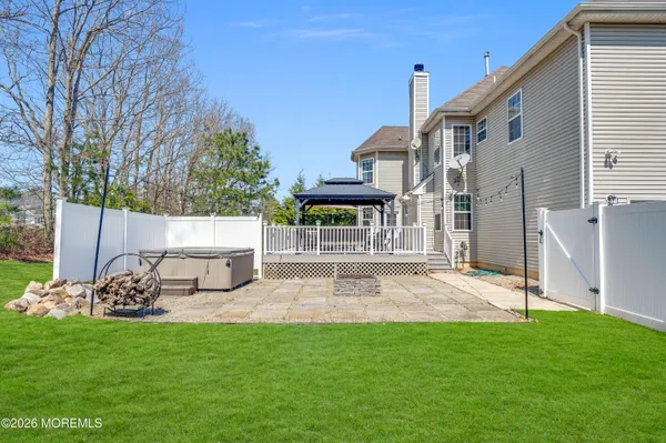 $949,900 | 12 Fox Hollow Drive, Jackson, NJ 08527