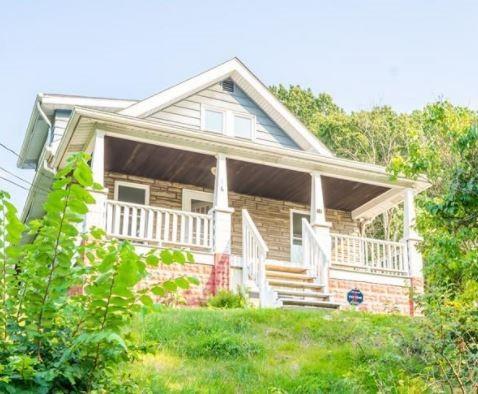 16 Woodland Road Ambridge, PA 15003 - Photo 2 of 19 Gallery Image 2