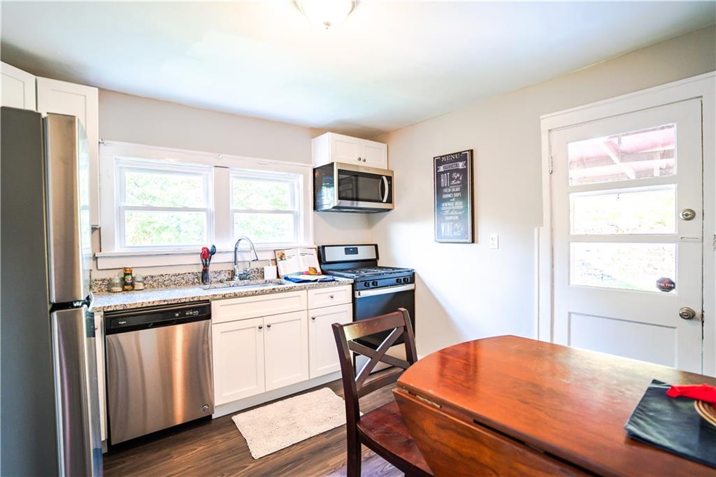 16 Woodland Road Ambridge, PA 15003 - Photo 7 of 19 Gallery Image 7