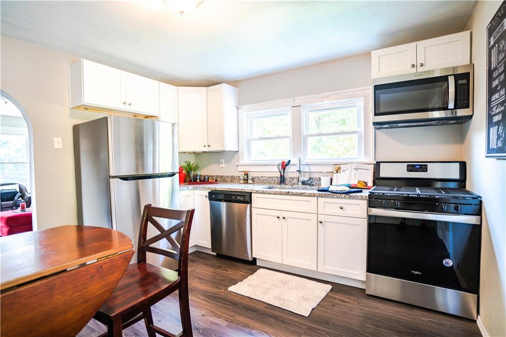 16 Woodland Road Ambridge, PA 15003 - Photo 8 of 19 Gallery Image 8