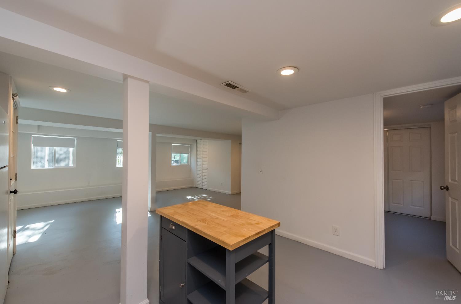 300 West 8th Street Santa Rosa, CA 95401 - Photo 31 of 39