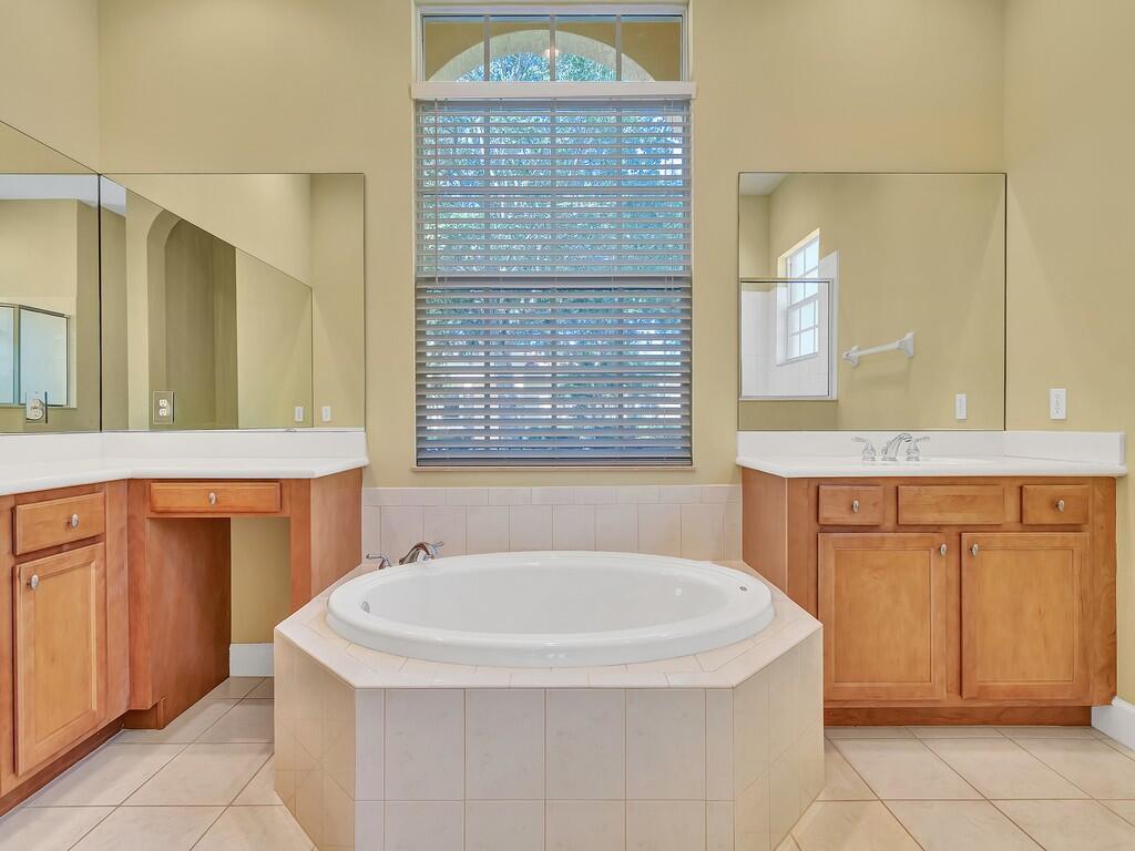 10091 Southwest Dolce Road Port St. Lucie, FL 34986 - Photo 18 of 30 Image33