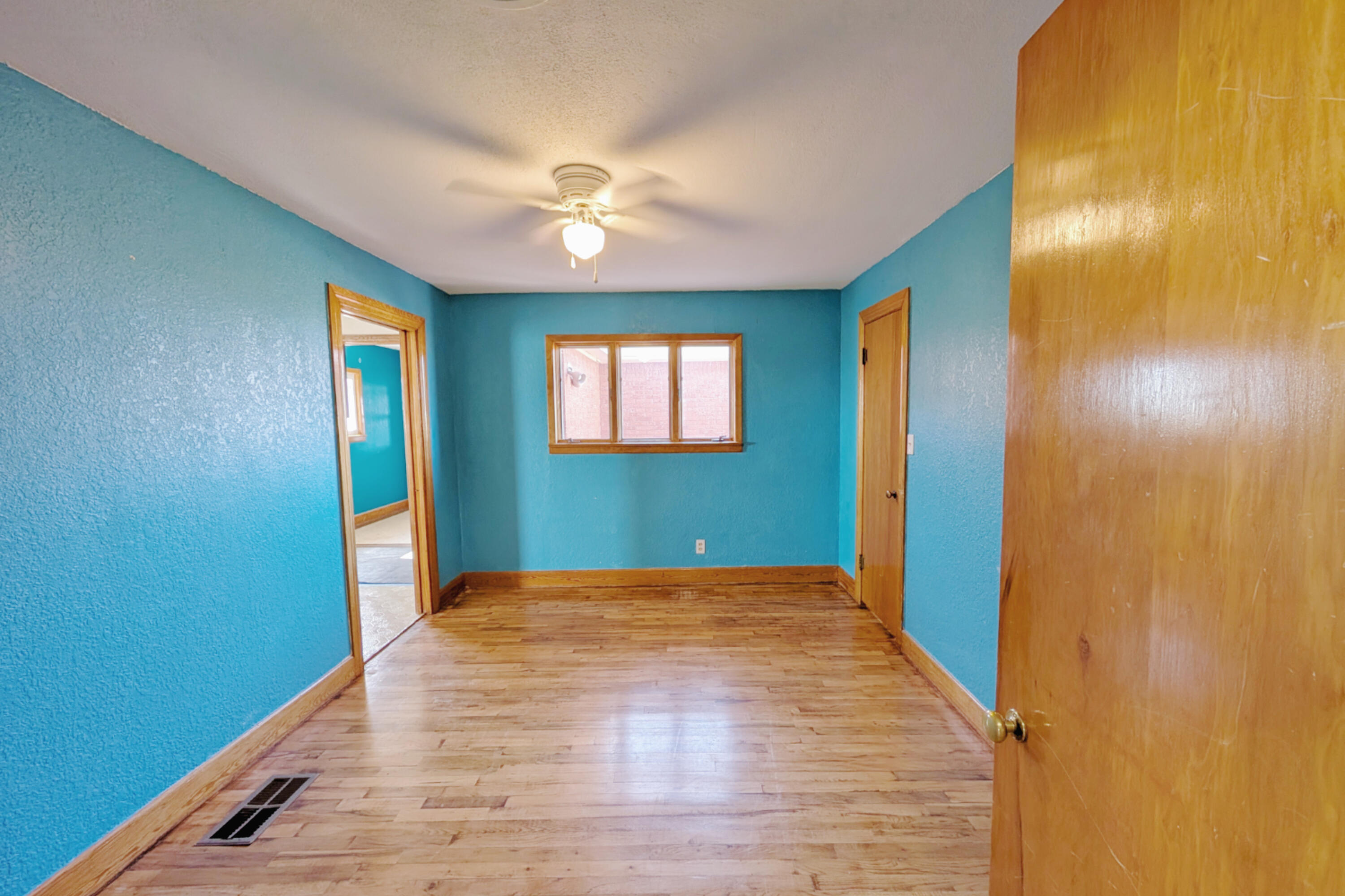 453 County Road 27 Muleshoe, TX 79347 - Photo 19 of 32 Second Bedroom