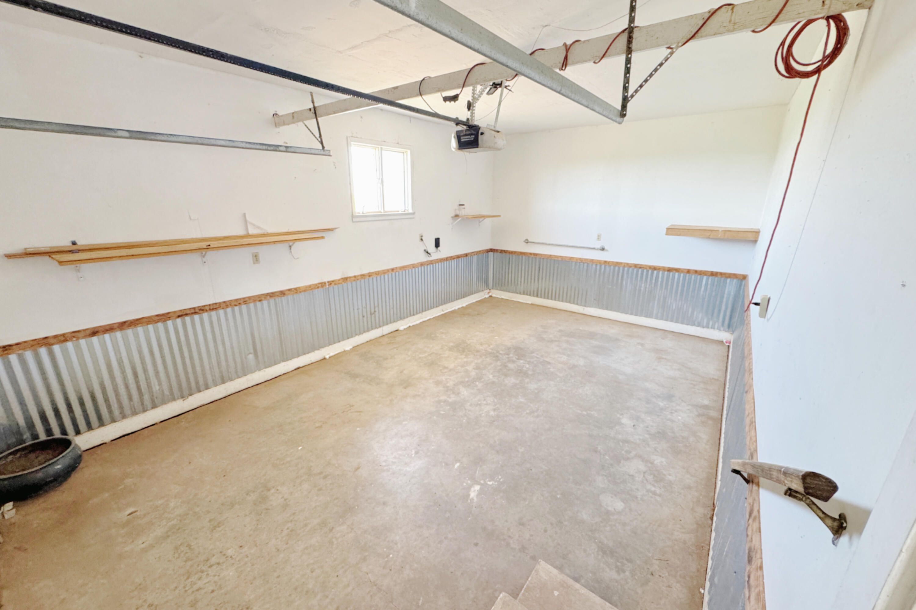 453 County Road 27 Muleshoe, TX 79347 - Photo 25 of 32 Garage