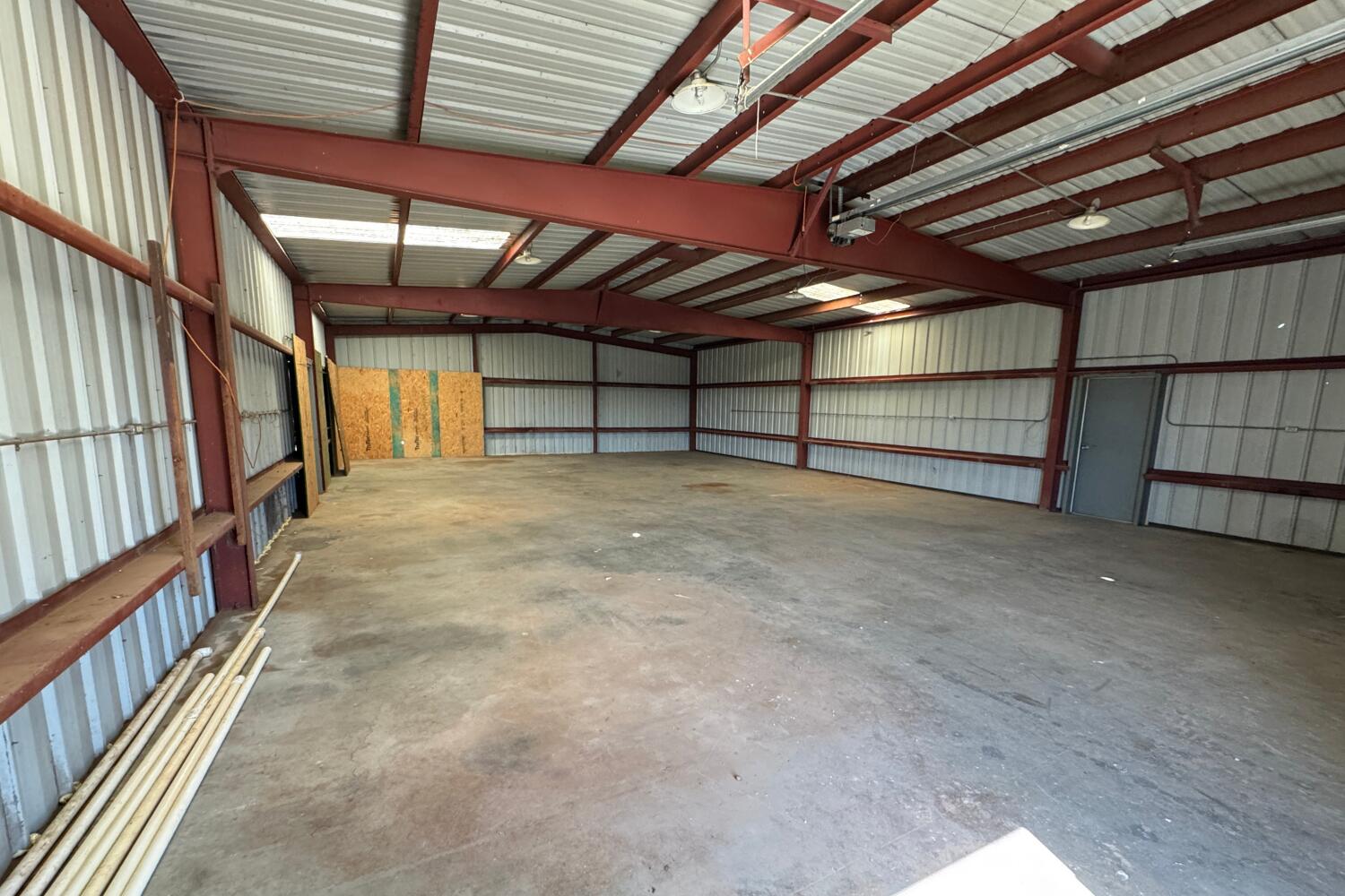 453 County Road 27 Muleshoe, TX 79347 - Photo 30 of 32 Shop Interior