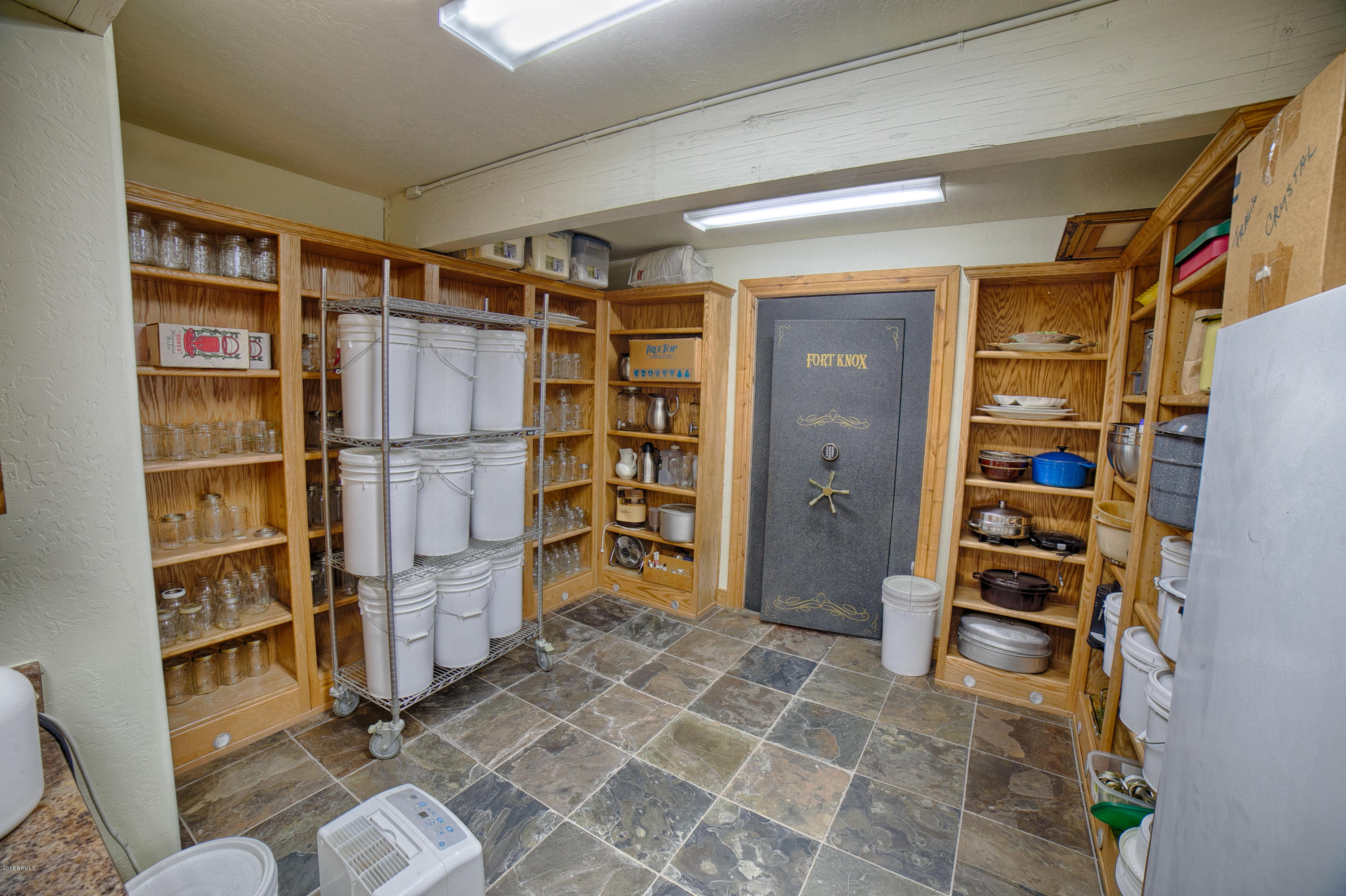 889 Neal Road Show Low, AZ 85901 - Photo 38 of 85 Basement 2