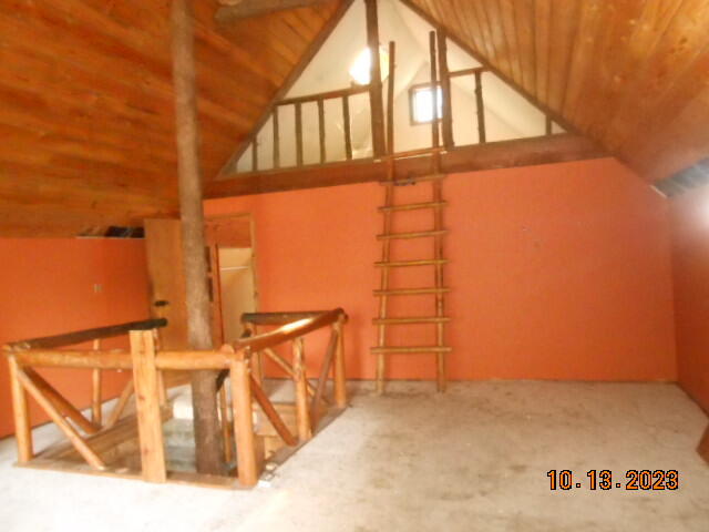 30528 Rl Smith Logging Road Oak Run, CA 96069 - Photo 17 of 22 a view of entryway