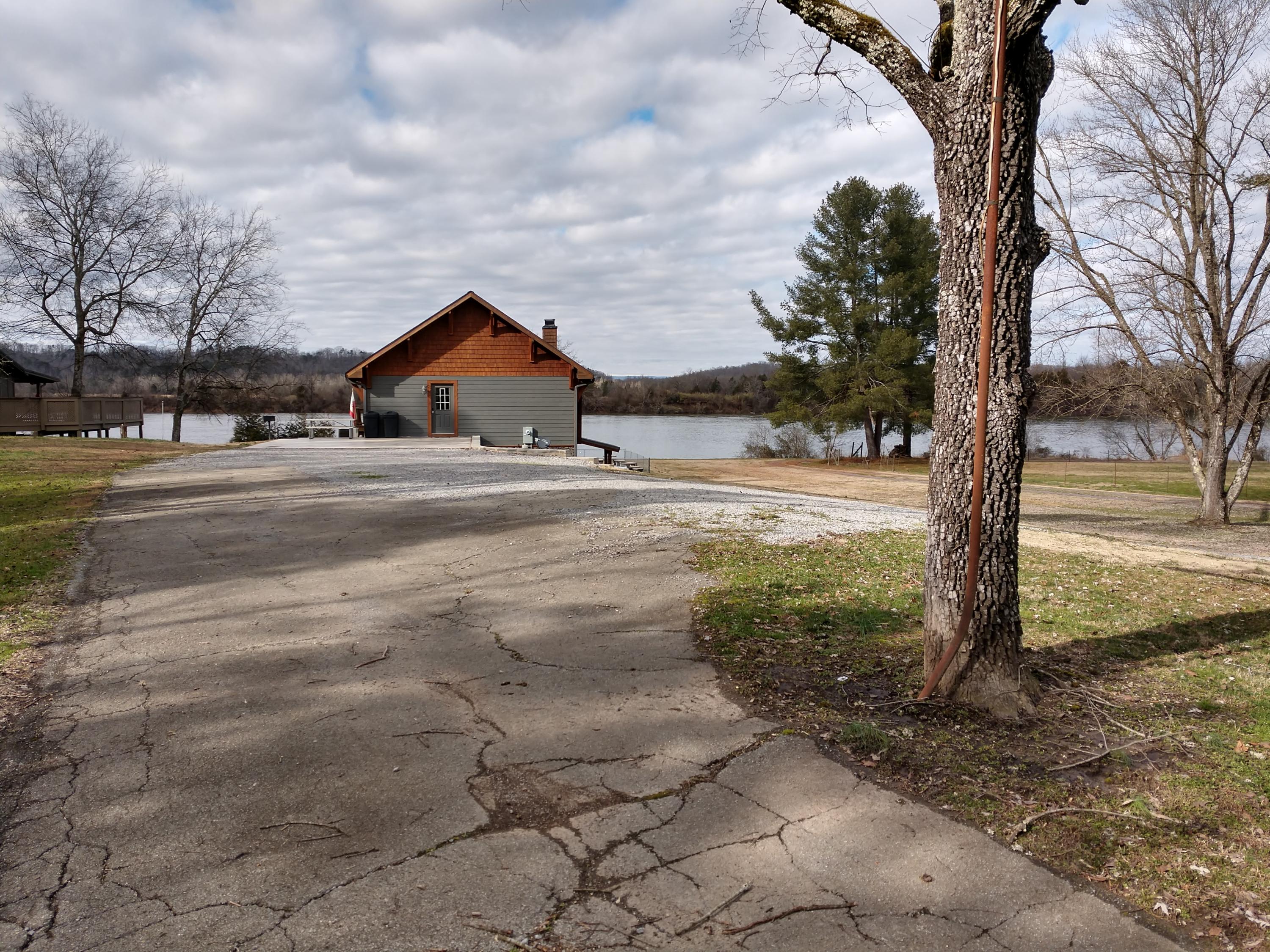 600 Layman Circle, Unit 3 Decatur, TN 37322 - Photo 19 of 61 IMG_20190122_143241949_HDR