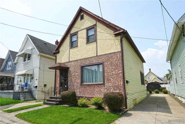 $162,000 | 236 Weimar Street, Buffalo, NY 14206