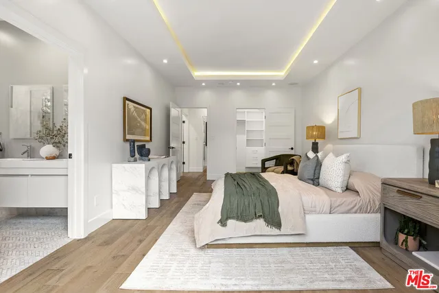 $2,495,000 | 9782 Oak Pass Road, Beverly Hills, CA 90210