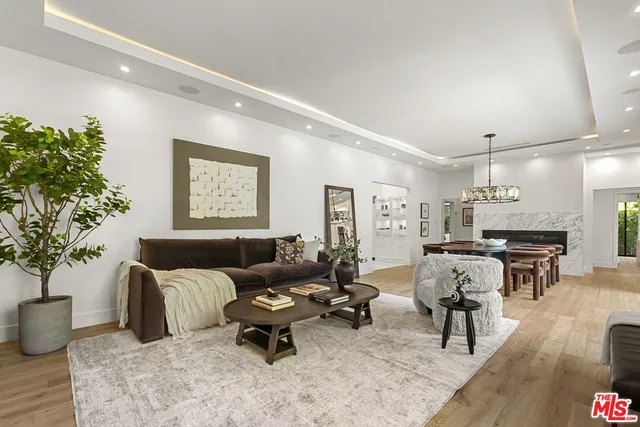 $2,495,000 | 9782 Oak Pass Road, Beverly Hills, CA 90210