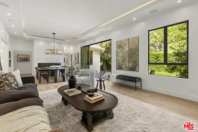 $2,495,000 | 9782 Oak Pass Road, Beverly Hills, CA 90210
