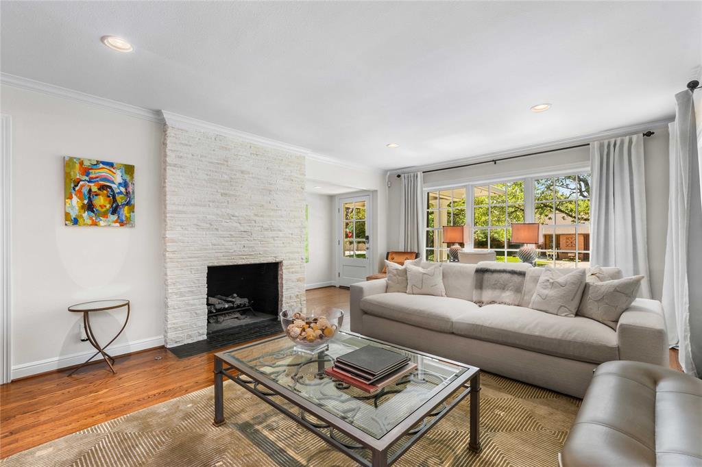6841 Joyce Way Dallas, TX 75225 - Photo 2 of 13 Formal Living Room