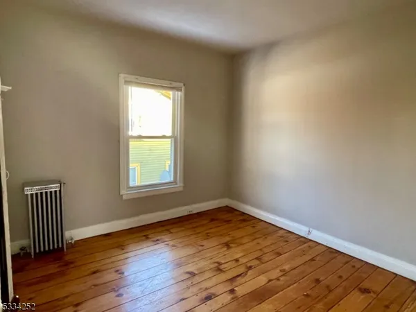 $1,500 | 611 Oxford Street, Belvidere, NJ 07823