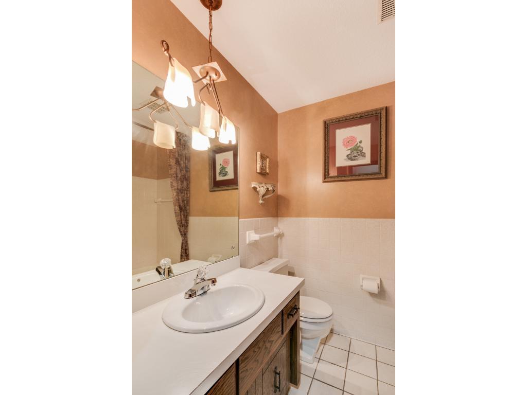 9629 Little Road Bloomington, MN 55437 - Photo 16 of 24