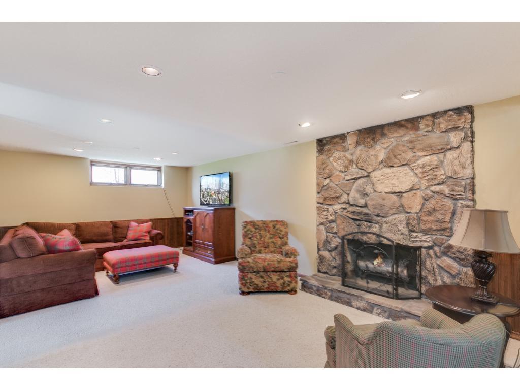 9629 Little Road Bloomington, MN 55437 - Photo 17 of 24