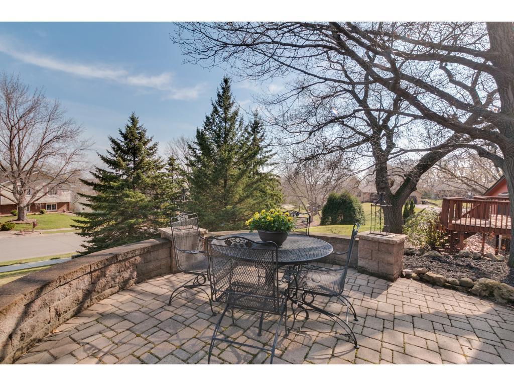 9629 Little Road Bloomington, MN 55437 - Photo 3 of 24