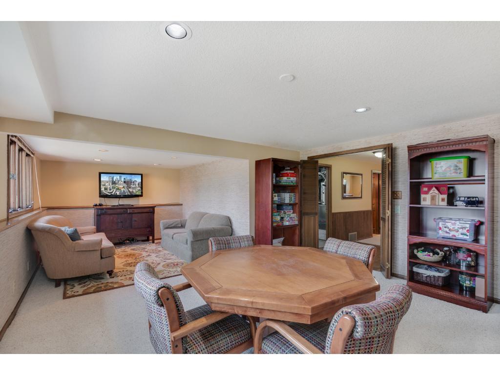 9629 Little Road Bloomington, MN 55437 - Photo 22 of 24
