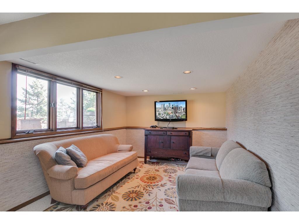 9629 Little Road Bloomington, MN 55437 - Photo 23 of 24