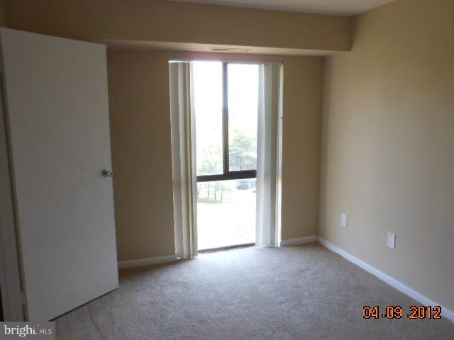 6147 Edsall Road, Unit 6147J Alexandria, VA 22304 - Photo 5 of 7 Bedroom