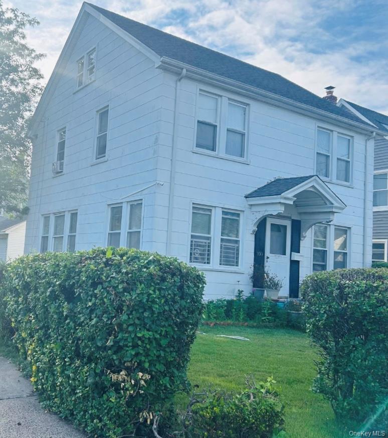 100 Broad St, Williston Park, NY 11596 | Compass