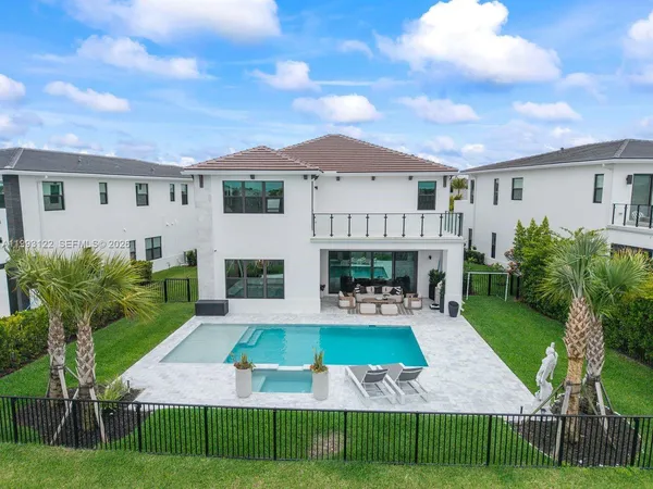 $1,995,000 | 12609 Solana Bay Circle, Palm Beach Gardens, FL 33412
