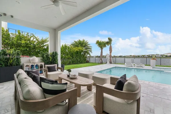 $1,995,000 | 12609 Solana Bay Circle, Palm Beach Gardens, FL 33412