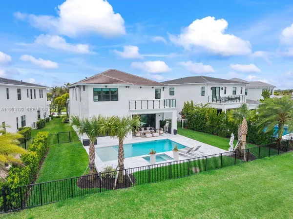 $1,995,000 | 12609 Solana Bay Circle, Palm Beach Gardens, FL 33412