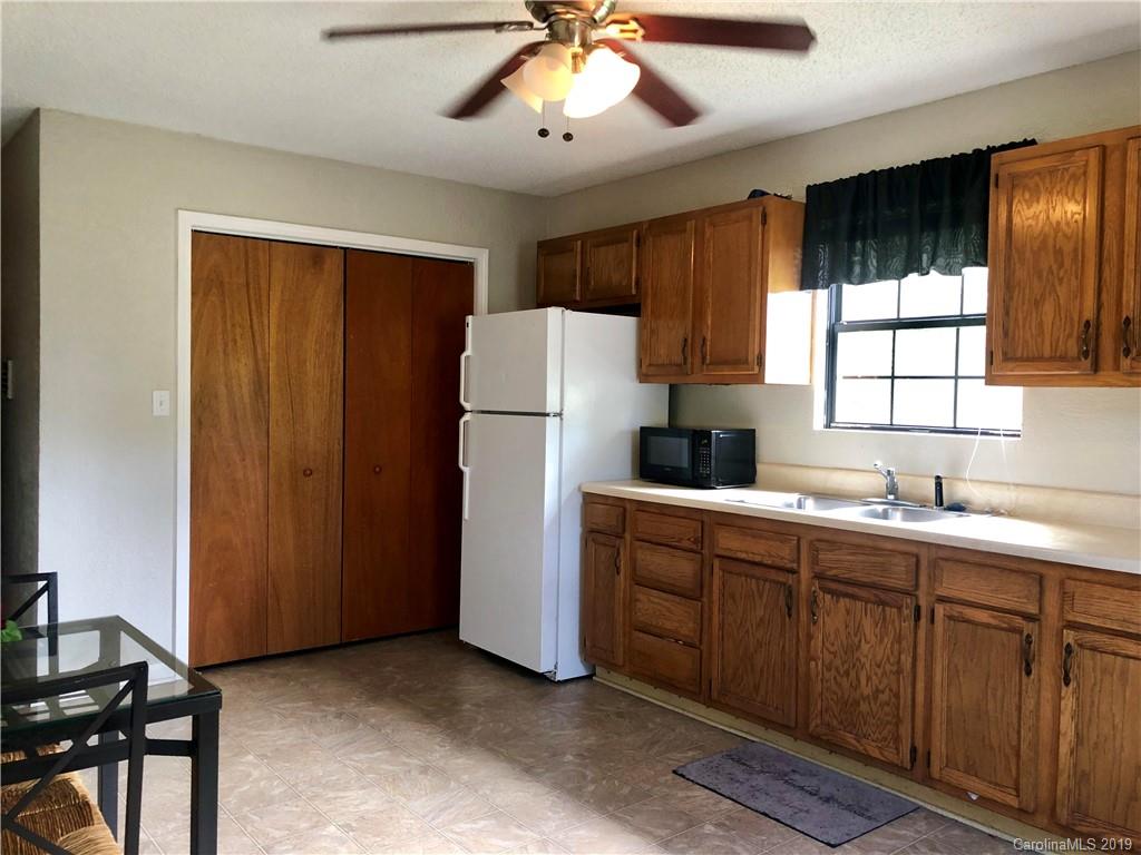 208 Old Park Road Maiden, NC 28650 - Photo 3 of 17 Gallery Image 3