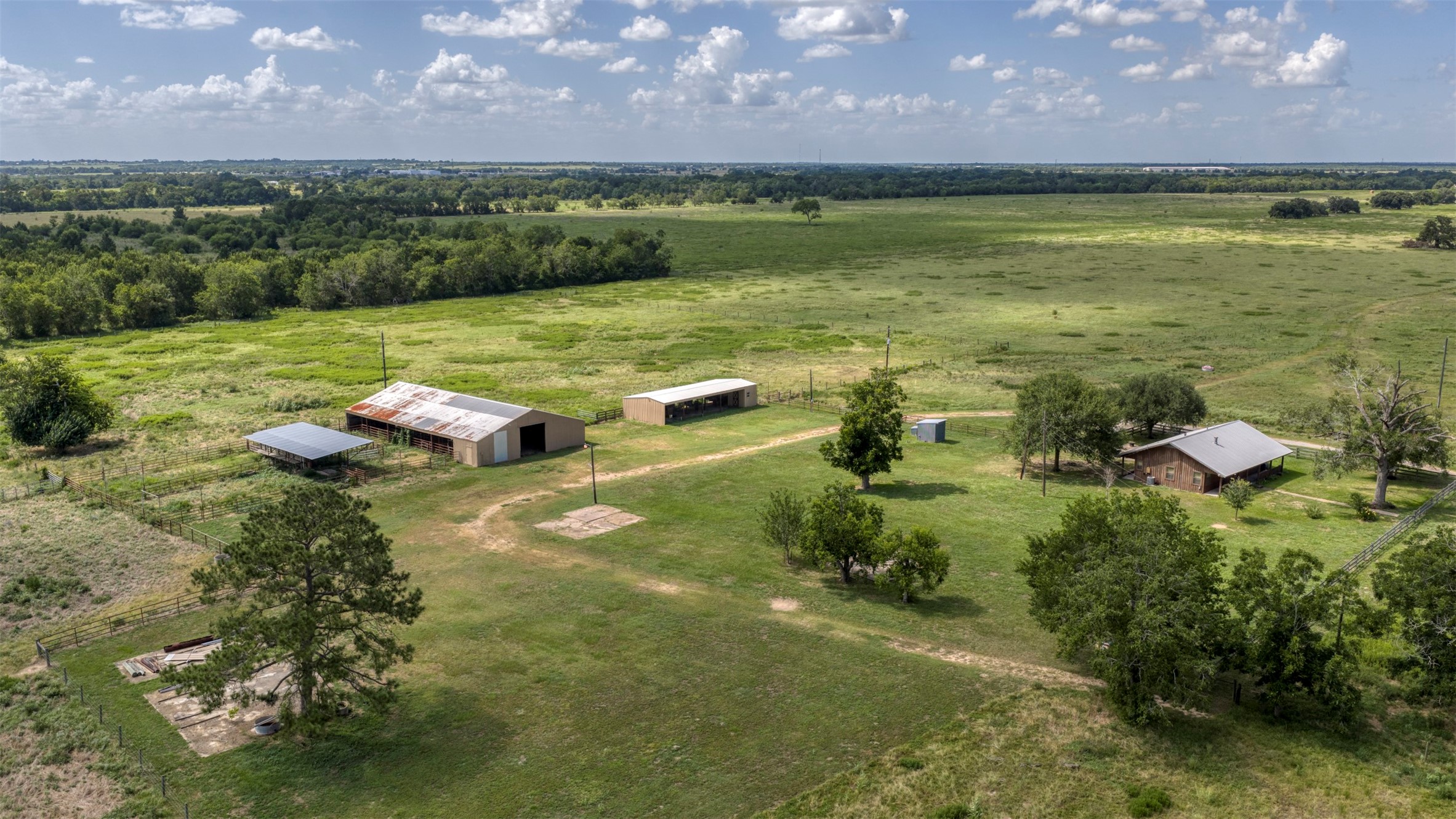 12412 Ueckert Road East Bellville, TX 77418 - Photo 10 of 35 Gallery Image 10