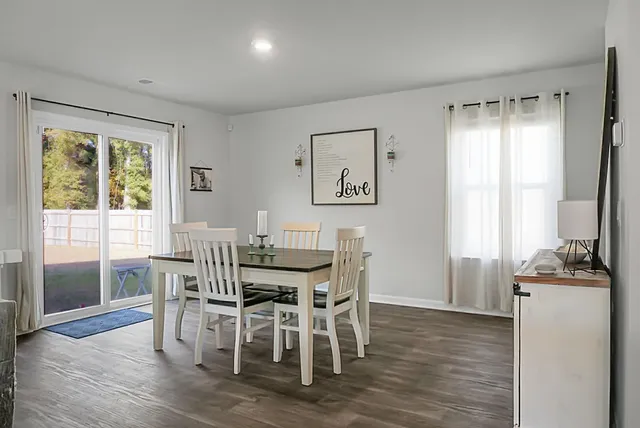 $2,400 | 370 Spruce Ivy Street, Moncks Corner, SC 29461