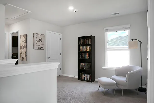 $2,400 | 370 Spruce Ivy Street, Moncks Corner, SC 29461