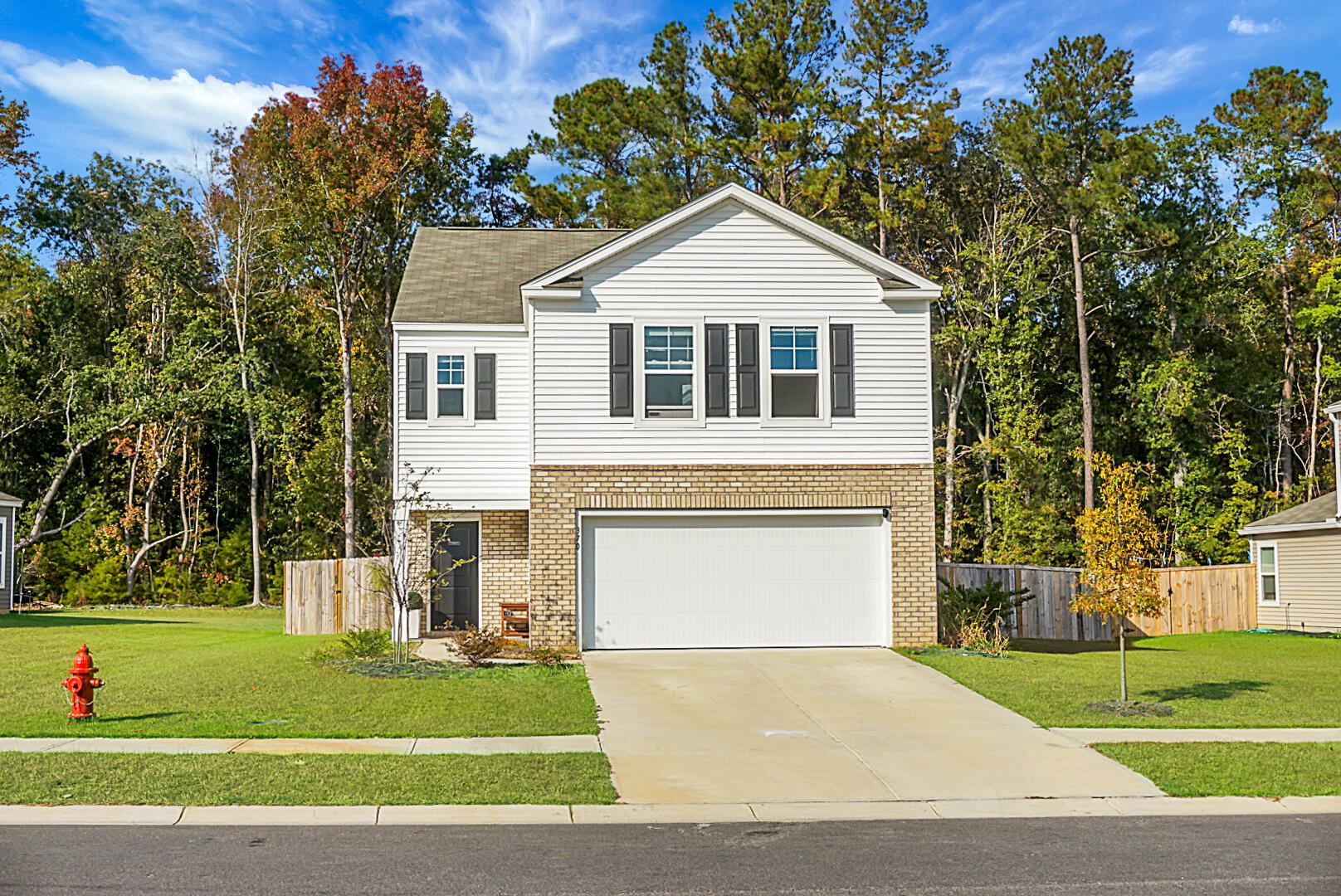370 Spruce Ivy Street Moncks Corner, SC 29461 - Photo 4 of 47 DSC01258