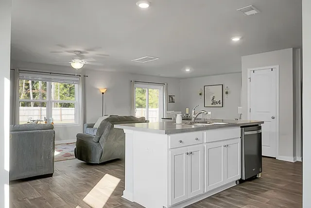 $2,400 | 370 Spruce Ivy Street, Moncks Corner, SC 29461