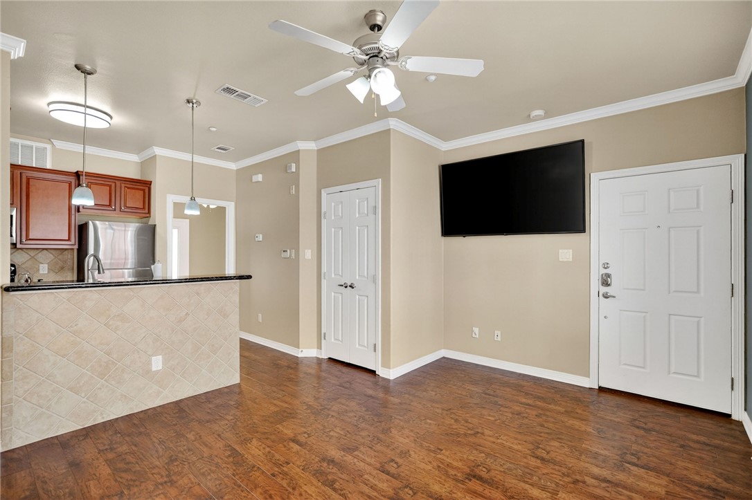 1198 Jones-Butler Road, Unit 901 College Station, TX 77840 - Photo 4 of 22