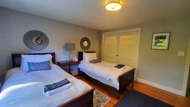 $3,500 | 5 Redgate Lane, Falmouth, MA 02543