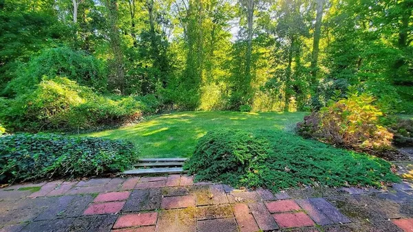 $3,500 | 5 Redgate Lane, Falmouth, MA 02543