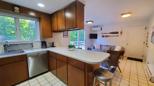 $3,500 | 5 Redgate Lane, Falmouth, MA 02543