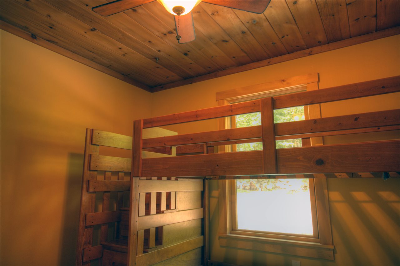 559 Pleasant Valley Road Springfield, VT 05156 - Photo 14 of 15