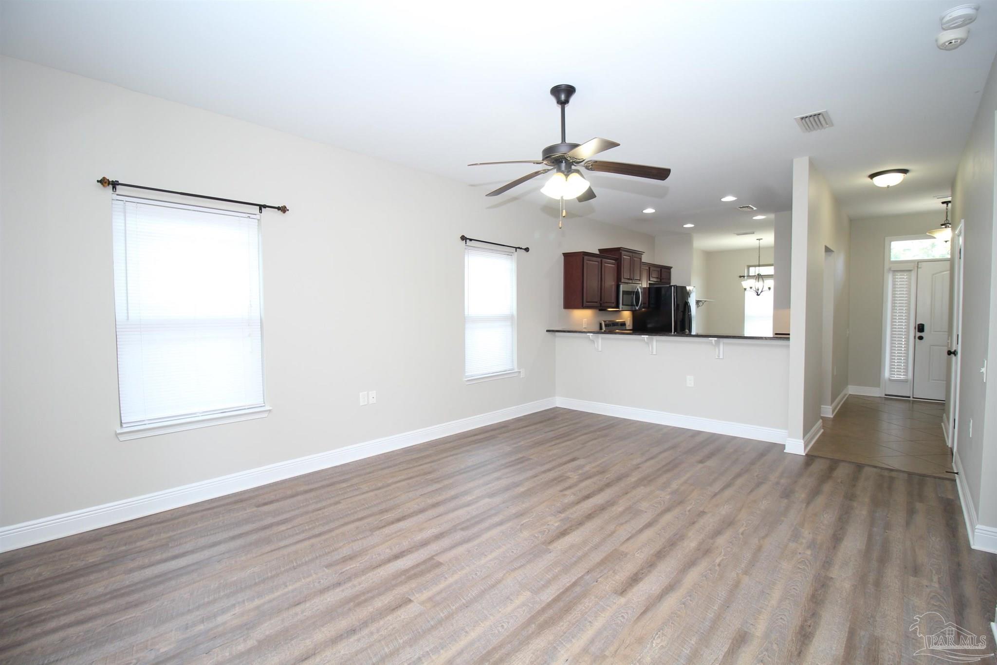 5780 Jade Moon Circle Milton, FL 32583 - Photo 5 of 21