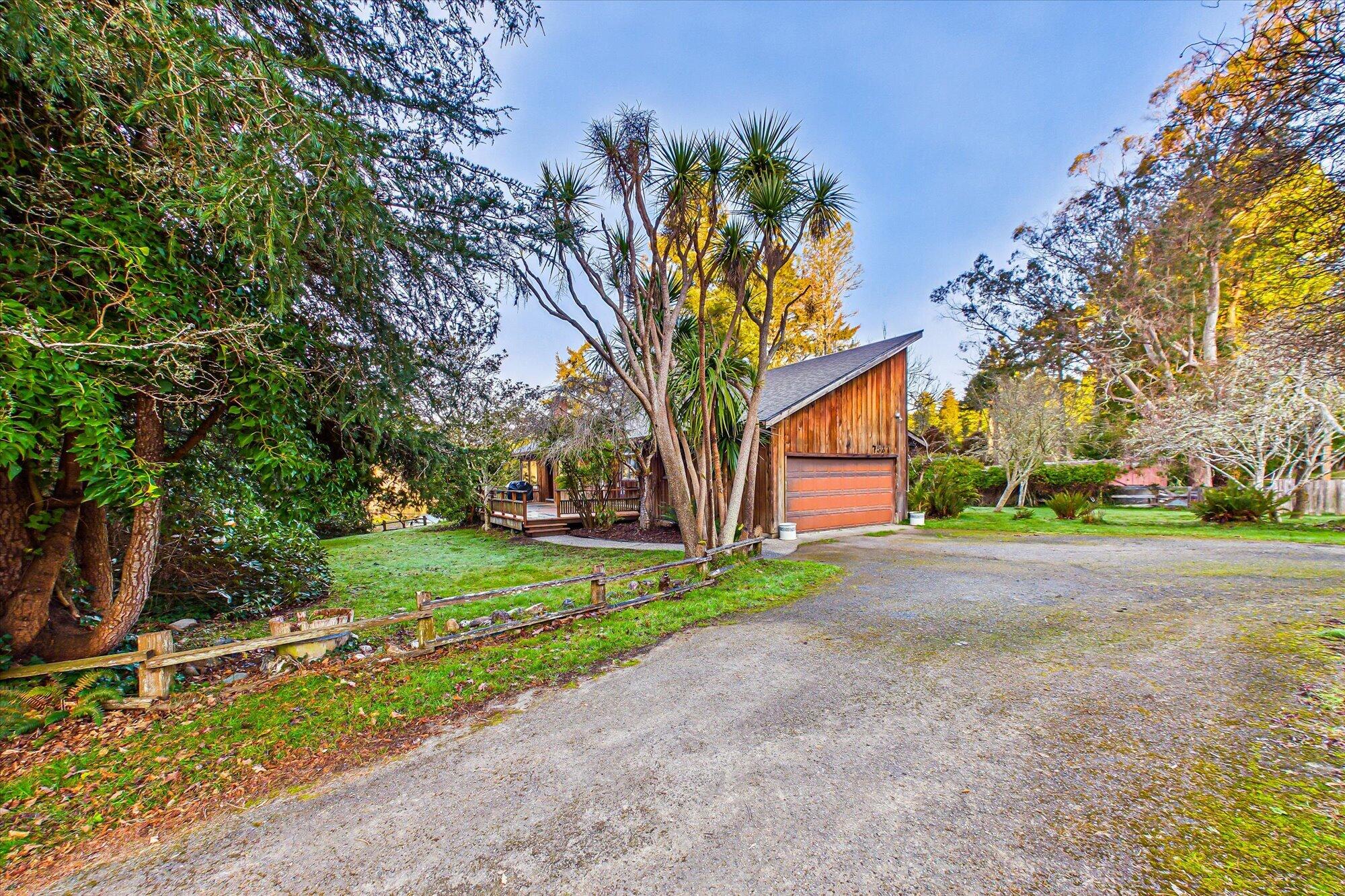 7587 Elk River Road Eureka, CA 95503 - Photo 3 of 48 02-7587 Elk River Rd-102