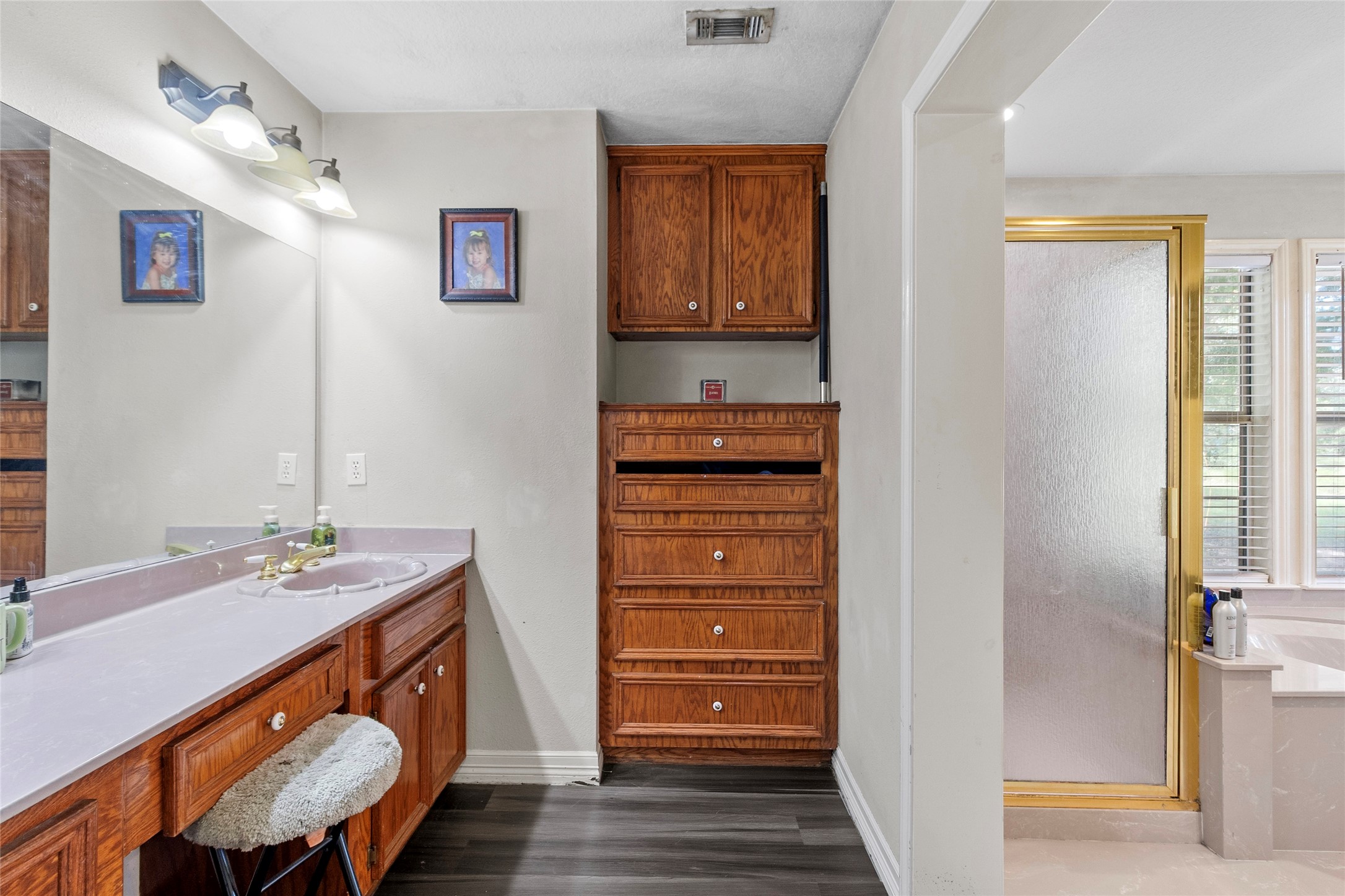 1216 North Walker Road Cleveland, TX 77328 - Photo 15 of 48