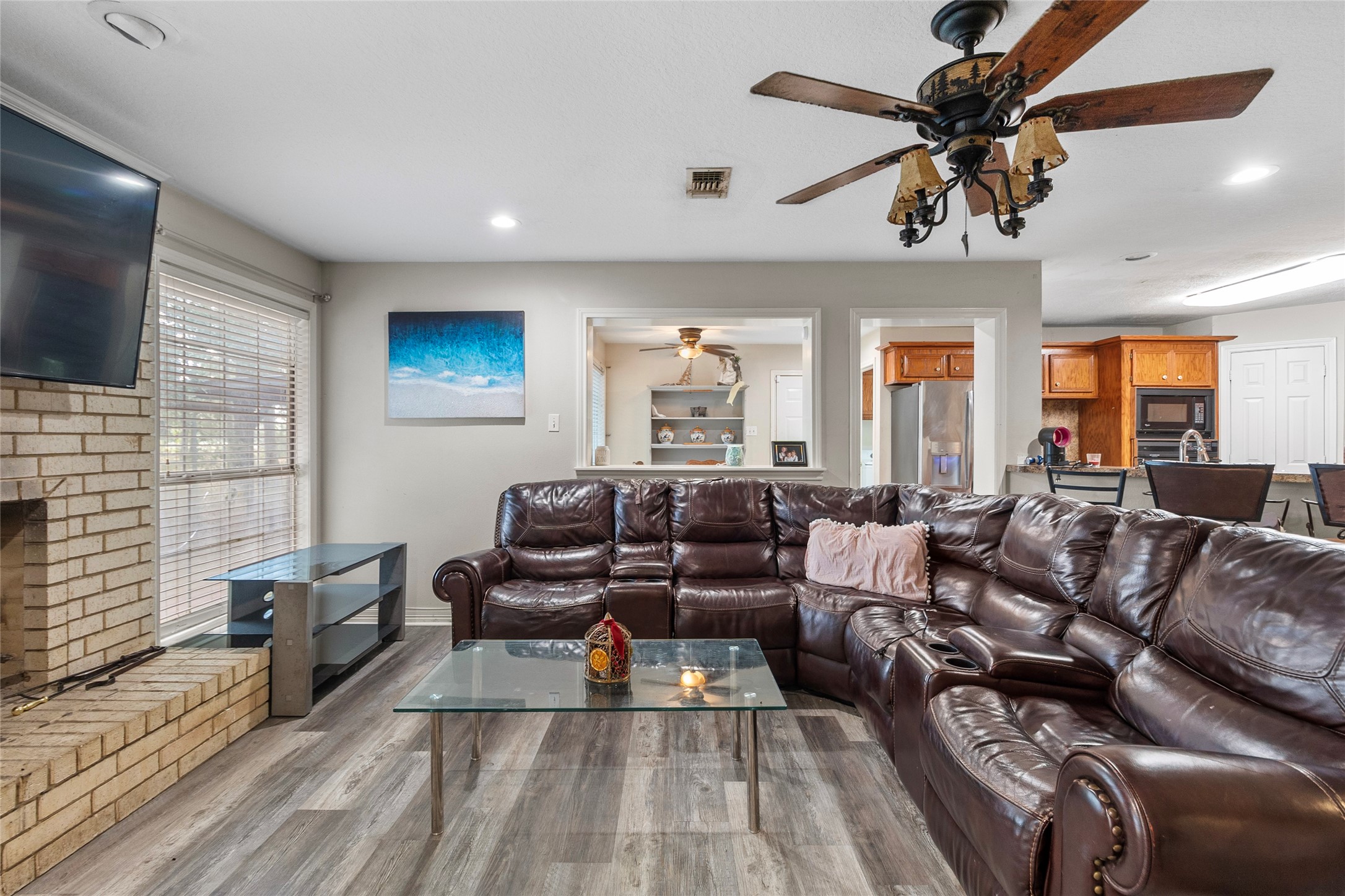 1216 North Walker Road Cleveland, TX 77328 - Photo 4 of 48