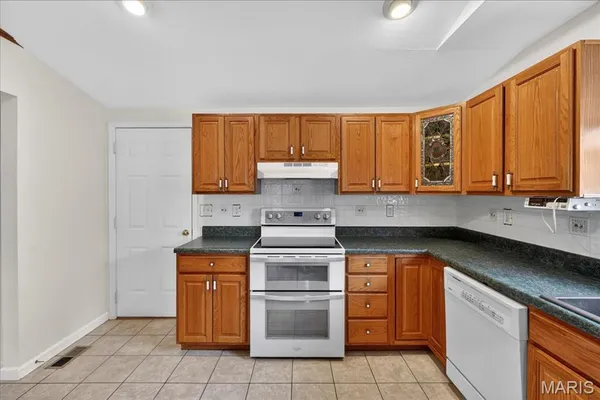 $375,000 | 307 Longview Drive, Columbia, IL 62236