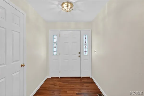 $375,000 | 307 Longview Drive, Columbia, IL 62236