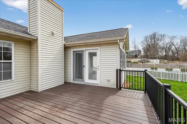 $375,000 | 307 Longview Drive, Columbia, IL 62236