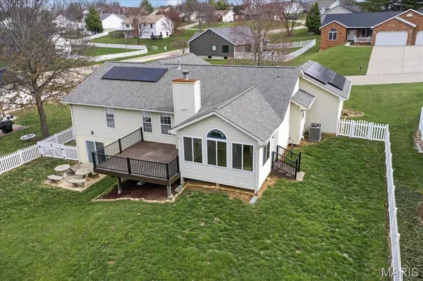 $375,000 | 307 Longview Drive, Columbia, IL 62236