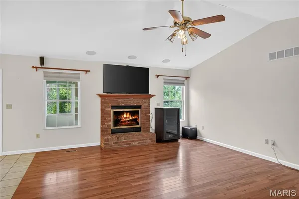 $375,000 | 307 Longview Drive, Columbia, IL 62236